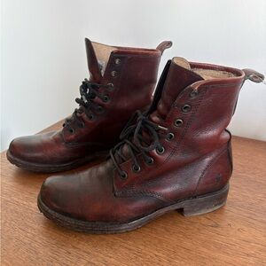 FRYE AND CO. Women's Dark Brown Veronica Combat Boots